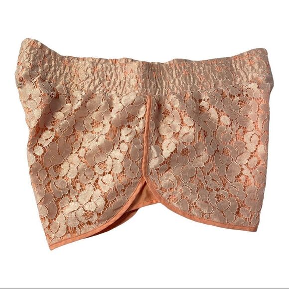 Princess Vera Wang Women’s Peach and Lace Athletic Shorts Size Small - Picture 7 of 11